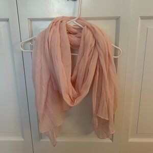 Women’s pink scarf